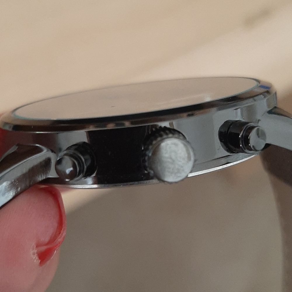 Watch - Picture 6 of 8